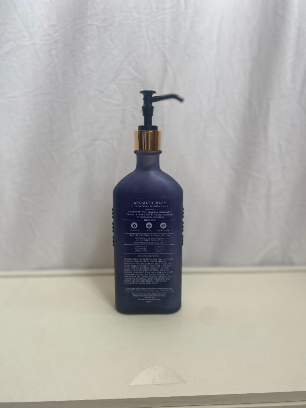 Bath & Body Works New Aromatherapy Sleep Lavender Vanilla Body Lotion 6.5 oz - Picture 2 of 4